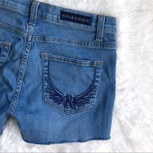 ROCK & REPUBLIC • Embroidered Wings Cutoff Shorts